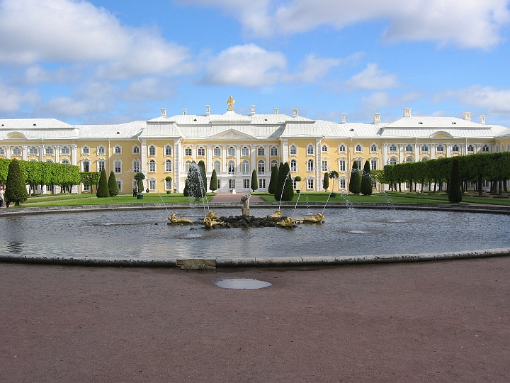40 Oak Fountain, Peterhof.jpg